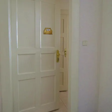 Pravouhla Πράγα